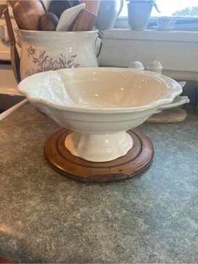 Vintage Haeger Potteries
Compote 1970s EUC